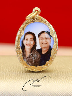 รับทำล็อกเก็ตเลี่ยมกรอบทอง ล็อกเก็ตรูปภาพ ล็อกเก็ตพ่อแม่ จี้รูปภาพ จี้พ่อแม่ เลี่ยมกรอบทองคำGold Locket By WANICH JEWELRY