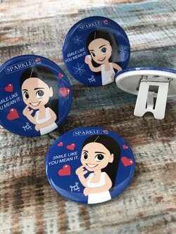 เข็มกลัดกรอบรูป