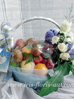 กระเช้าผลไม้ดอกไม้