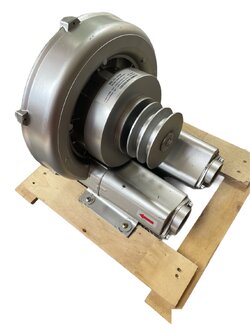 พัดลมโบรเวอร์เป่าอากาศ และ ดูดอากาศ แบบใช้เครื่องยนต์หรือ มอเตอร์ สำหรับใช้งานในพิ้นที่ที่ไม่มีไฟฟ้า หรือ ต้องการความเร็วรอบสูงพิเศษ