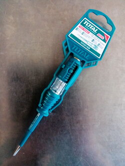 Total ไขควงลองไฟ ไขควงเทสไฟ ขนาด 5.5 นิ้ว 3 x 140 mm. รุ่น THT291408 / ( Voltage Tester ) AG