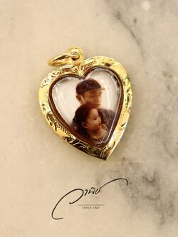 ล็อกเก็ตเลี่ยมกรอบทอง (Locket) งานสั่งทำสุดพิเศษ By WANICH