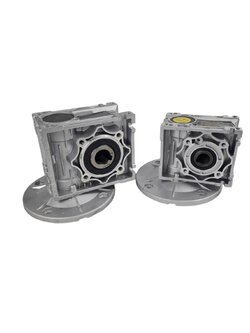 NMRV worm gear box เกียร์ทดรอบ NMRV040, NMRV050 ใช้กับมอเตอร์ 1 แรง หรือ 0.5 แรงม้า