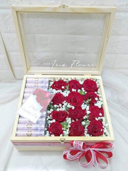 Flower Box กล่องดอกกุหลาบ (ราคาไม่รวมธนบัตรค่ะ)