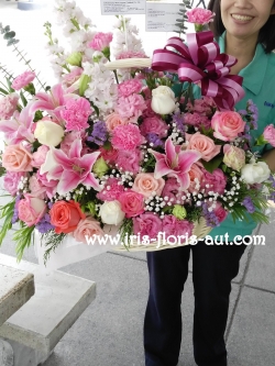 กระเช้าดอกไม้