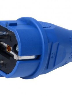 ปลั๊กเยอรมัน ผู้