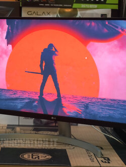 จอคอมมือสอง 4K LG 27UL600-W.ATM 27" IPS 60 Hz *มีรอยขีดที่จอ