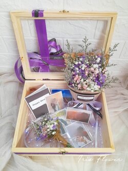 กล่องดอกไม้แห้ง