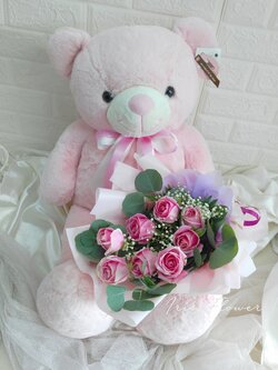 ตุ๊กตาหมีขนนุ่น 70 cm.กับช่อดอกกุหลาบ