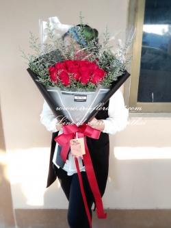 ช่อดอกกุหลาบแดง