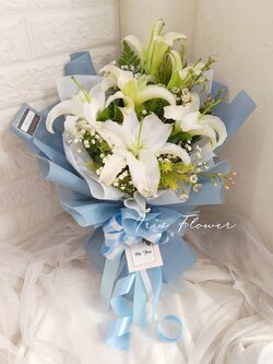 ช่อดอกลิลลี่