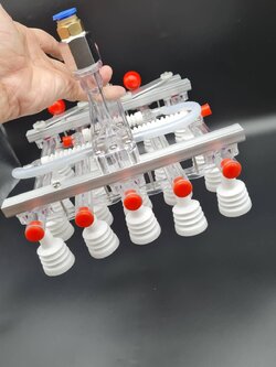 เครื่องดูดไข่ สุญญากาศ สำหรับ จับไข่ ไก่ ไข่เป็ดครั้งละ 30ฟอง ลดการแตกของไข่ ขณะเคลื่อนย้าย ตัวเครื่องจับน้ำหนักเบา(ไม่รวมปั๊มดูด)