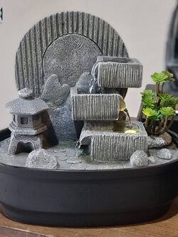 น้ำพุน้ำล้นรุ่นสวนญี่ปุ่น ตั้งโต๊ะเสริมดวงฮวงจุ้ย ตกแต่งบ้านห้องนั่งเล่น ให้เป็นของขวัญของฝากมงคล ขึ้นบ้านใหม่เปิดร้านกิจการ