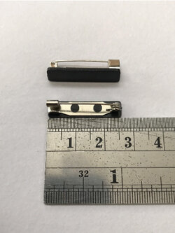 เข็มกลัดติดป้ายชื่อสีดำ ไม่มีกาว 2.5 cm