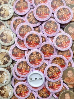 รับทำเข็มกลัด เข็มกลัดวงกลม เข็มกลัดพลาสติก เหรียญเข็มกลัด เข็มกลัดพลาสติกราคาถูก Badge pin button