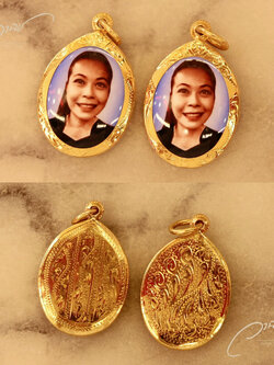 ล็อกเก็ตรูปภาพ ล็อกเก็ตหินอ่อนแท้ เลี่ยมกรอบทองคำแท้ By WANICH LOCKET