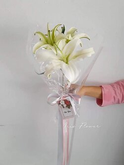 ช่อดอกลิลลี่