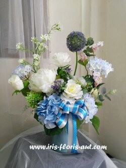 แจกันดอกไม้ประดิษฐ์ พร้อมจัดส่ง