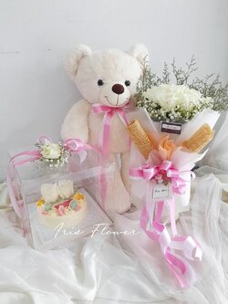 ็็HBD Set ช่อดอกกุหลาบ เค้ก และตุ๊กตา