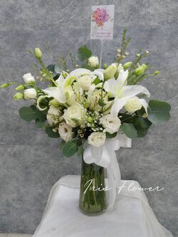 แจกัน ดอกลิลลี่ กุหลาบ ไรเซนทัส