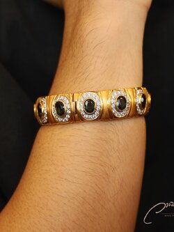 กำไลทองคำ 90% งานสั่งทำรุ่นเก่าฝังพลอย งานทองหนาแข็งแรง