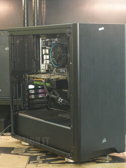 คอมเล่นเกมมือสอง i5-12400 RAM 16 GB M.2 250 GB RTX2060 PSU 550 W