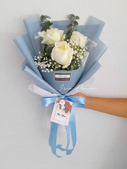 ช่อดอกกุหลาบ 3 ดอก