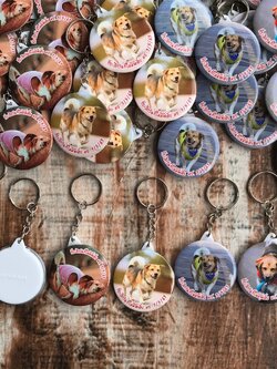 พวงกุญแจพลาสติกวงกลม ขนาด 4.4 / 5.8 cm