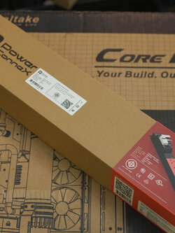 PowerConneX ปลั๊กไฟ ( PXC5PHTNB-TS06) มาพร้อมเต้าเสียบมาตรฐาน มอก. 6 ช่อง มีแผ่นกั้นการสัมผัสโดนภายในโดนภายในโดยตรง