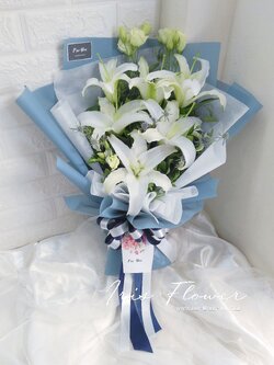 ช่อดอกลิลลี่