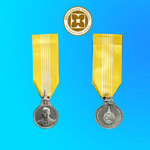 เหรียญที่ระลึกประดับแพรแถบ 5 รอบ สมเด็จพระบรมฯ (บุรุษ)