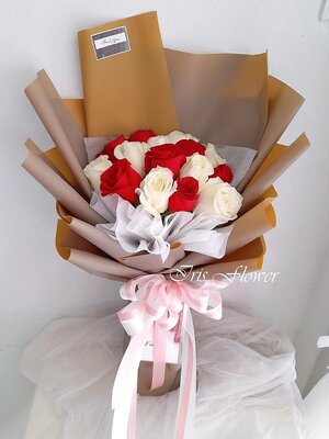 ช่อดอกกุหลาบสีแดง