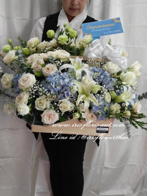 กระเช้าดอกไฮเดรนเยียร กุหลาบ