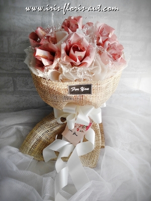 ธนบัตร 27 ใบ 2700 / ค่าจัดทำ 990