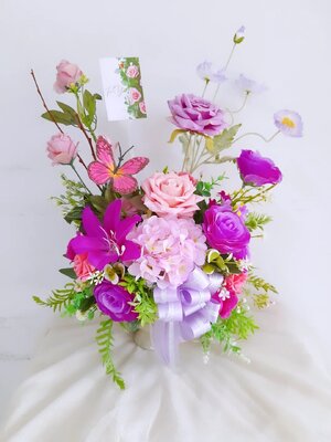 แจกันดอกไม้ประดิษฐ์(มีสินค้าพร้อมจำหน่ายค่ะ)