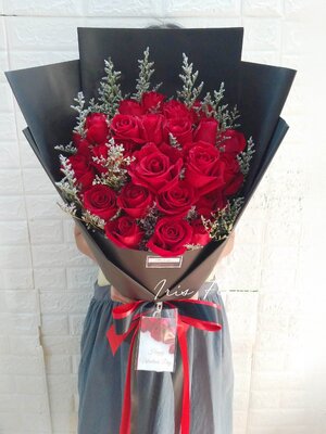 ช่อดอกกุหลาบแดง