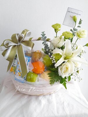 กระเช้าผลไม้ดอกไม้