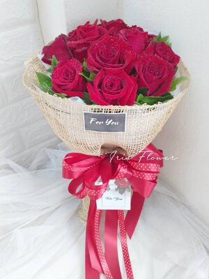 ช่อดอกกุหลาบแดง