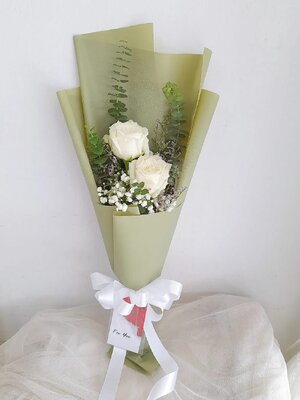 ช่อดอกกุหลาบ 2 ดอก