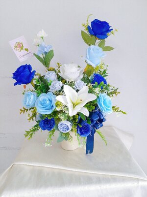 แจกันดอกไม้ประดิษฐ์ (มีสินค้าพร้อมจำหน่ายค่ะ)