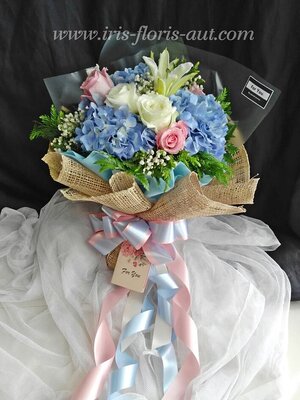 ช่อดอกไฮเดรนเยีย กุหลาบ ลิลลี่