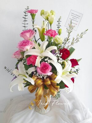 แจกันดอกลิลลี่ กุหลาบ