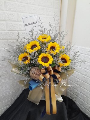 แจกันดอกทานตะวัน