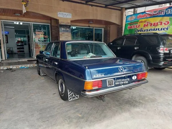 พรมปูพื้นรถยนต์ benz 230 w115 สีดำด้ายดำ