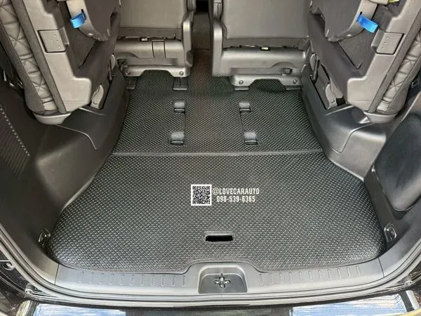 พรมปูพื้นรถยนต์ nissan serena c27กระดุมสีดำPVC