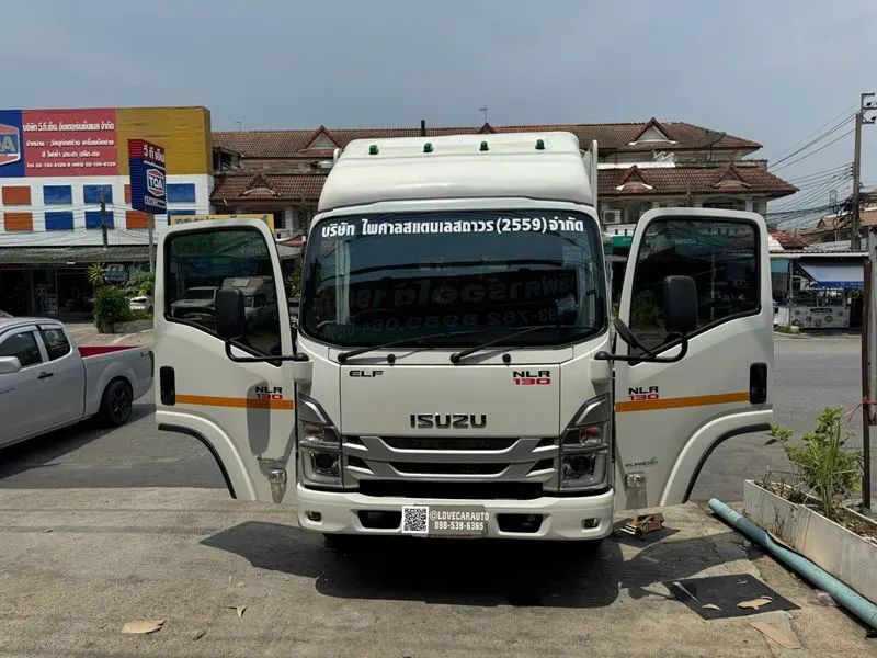 พรมปูพื้นรถยนต์ ดักฝุ่น ISUZU NLR 130 ไวนิลดำ