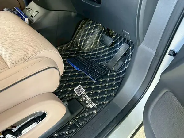 พรมปูพื้นรถตู้-Xpeng-X9-VVIP-ด้ายคู่สีดำด้ายทอง