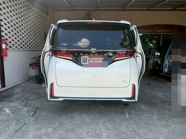 พรมรถตู้ Toyota Vellfire 2025 Pvc กระดุมเล็กสีดำ