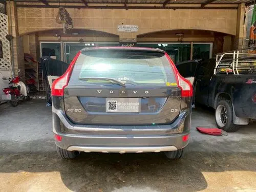 พรมปูพื้นรถยนต์ Volvo XC60 2012