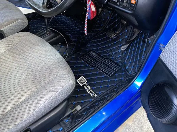 พรมปูพื้นรถยนต์ 6D Daihatsu Mira L200 สีดำด้ายน้ำเงิน